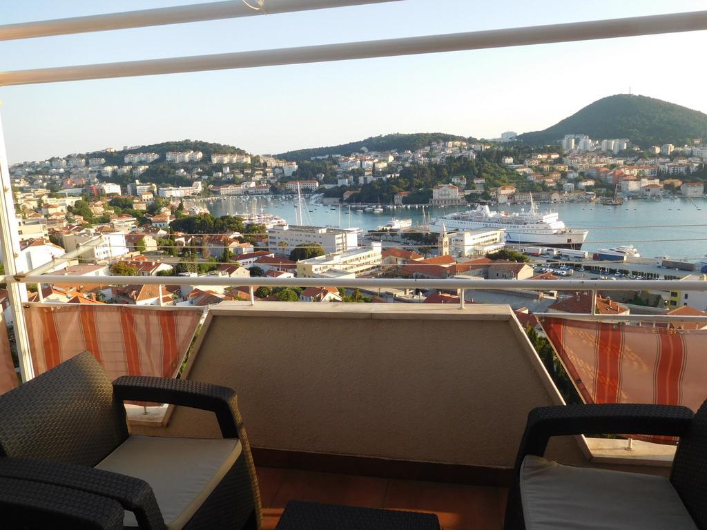 Rooms Anela With Large Common Tarrace And Beautiful Sea View Dubrovnik Exterior photo